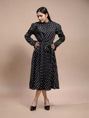 Black_polka_dot_dress